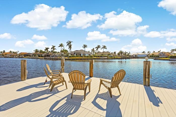 Direct boating access home with pool spa and billiards