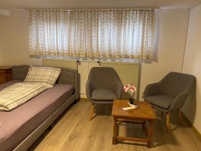 Van Kim 2 - Souterrain Monteurwohnung