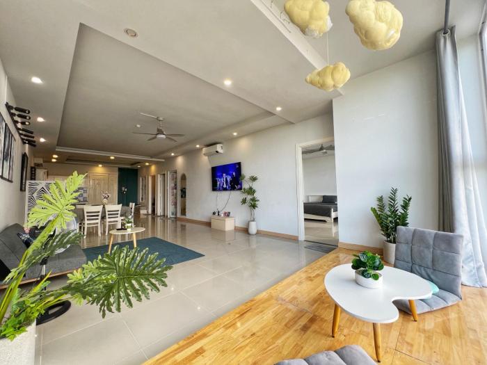 Kozy Home Apartment - Tam Thang Tower View & Back Beach step away