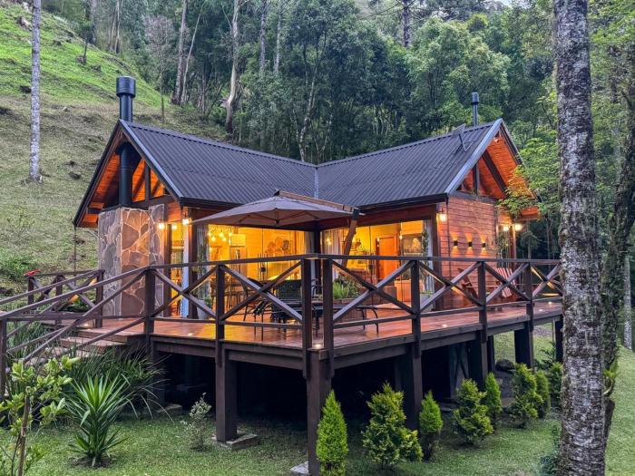 Vale dos Bugres Eco House- Chalé das Pedras