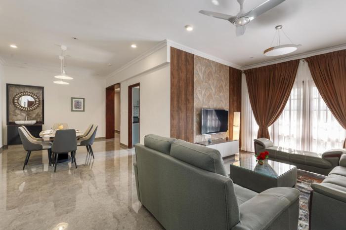 Emerald Apartment 301 Nr MG Road Daily Housekeeping