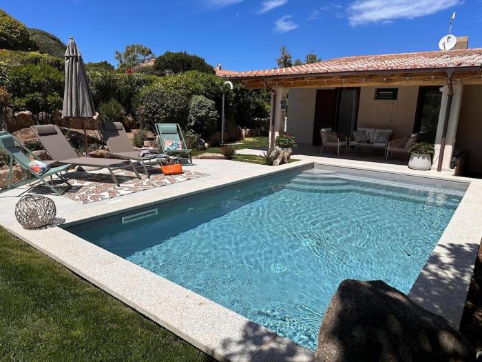 Cute Villa with pool in Palau