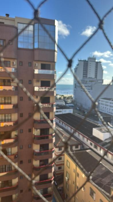 Ap uma esquina da praia