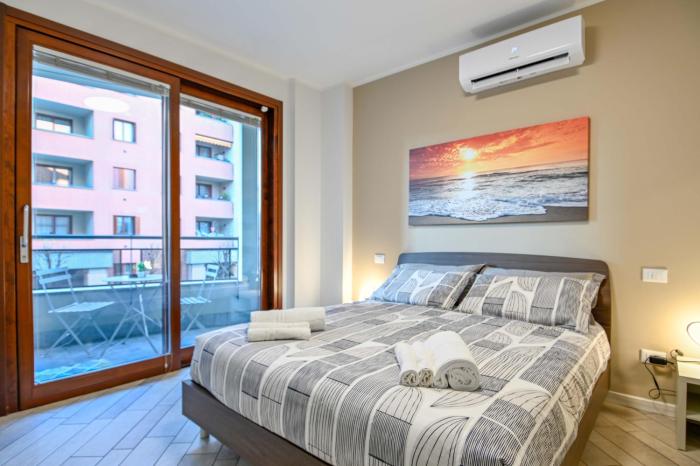 Bilocale Chic, 10 min Aeroporto Milano-Bergamo, BOX AUTO e ARIA CONDIZIONATA