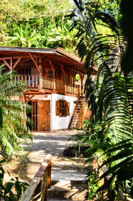 Casa Escondida 10min from Carrillo beach