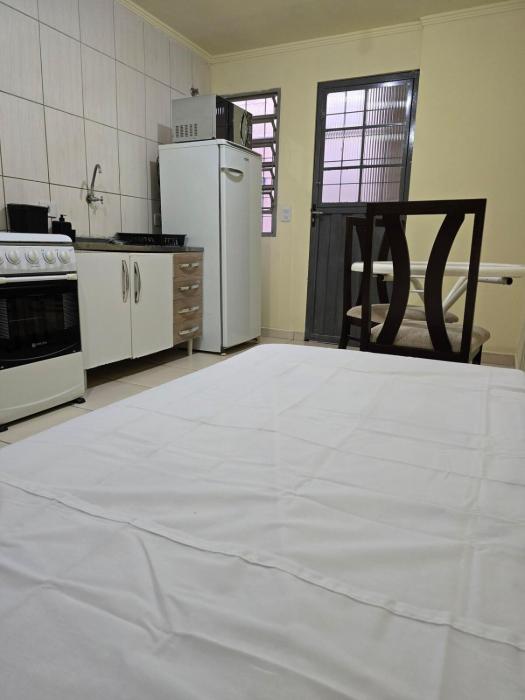 Edificio Hayannes - 01 Quarto - Cozinha - Banheiro - Garagem Coberta - Self Check in - Taxa Para Hospede Com Pets