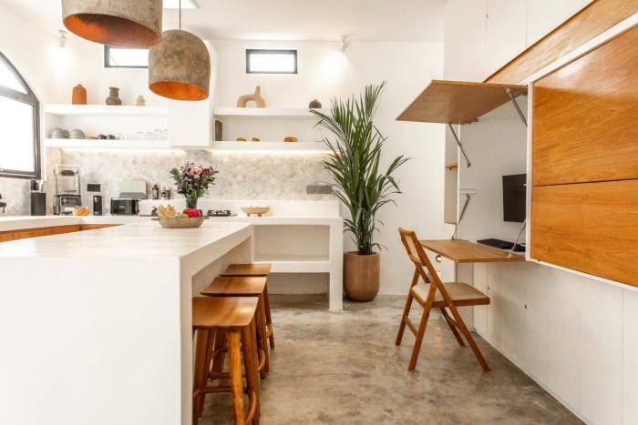 NMBR One - New 2BR home for remote travelers in Canggu