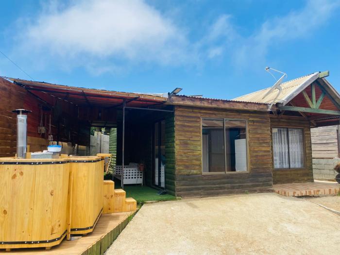 Cabaña con tinaja en fuerte Aguayo