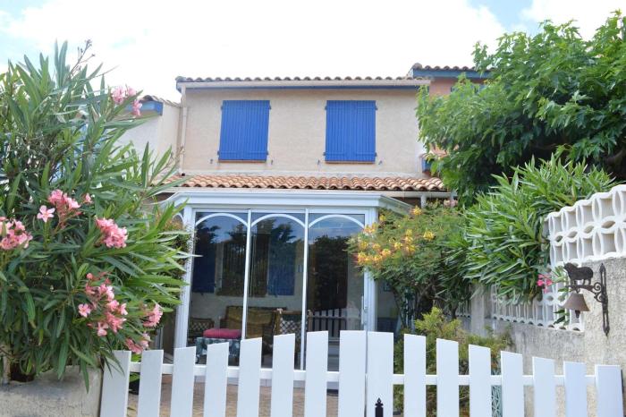 SP720-010 Maison 4 pièces SAINT PIERRE LA MER