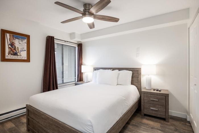 Condo walk to Park City- Great views, Professional Interior