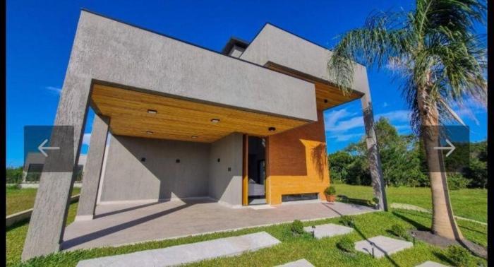 Casa Completa Condomínio Rosa Internacional - ao lado Sufland - Garopaba-SC