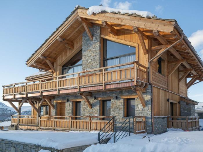 Chalet luxe ski-in ski-out, sauna, cinéma, jacuzzi - FR-1-645-81