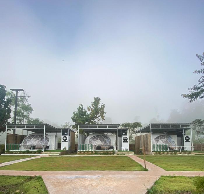 แคมป์ปิ้ง อิงว้า โดม