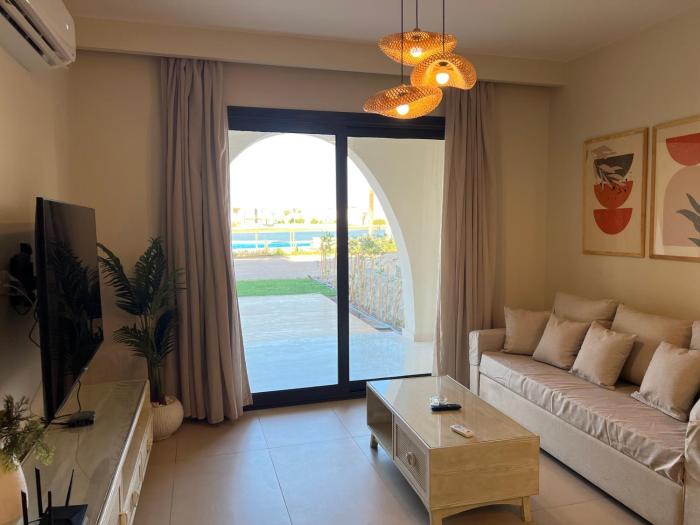 Stylish 1BR Ground With Free Pool & Lagoon Access In Gouna