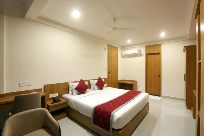 The Hoften Sterling Plaza Near Kempegowda International Airport