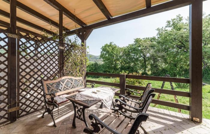 Beautiful Apartment In Castellabate