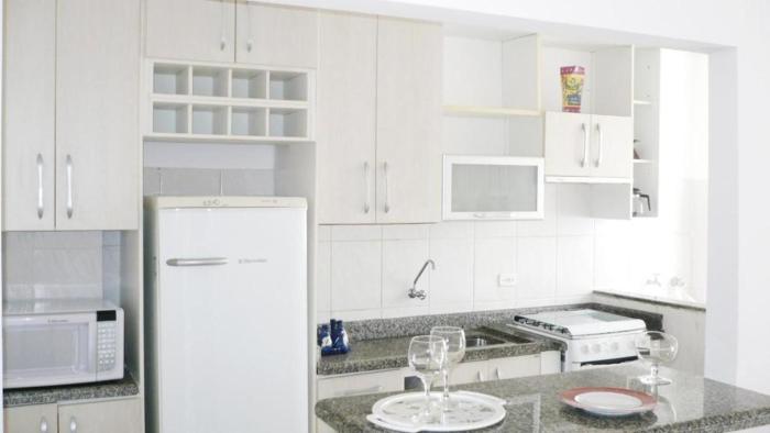 Ap - 1 Dorm com lazer - 350 metros da Praia