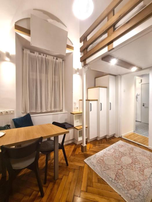 Courtyard Studio City Center