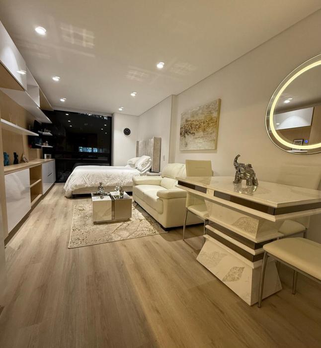 Spectacular city view Loft with Club House