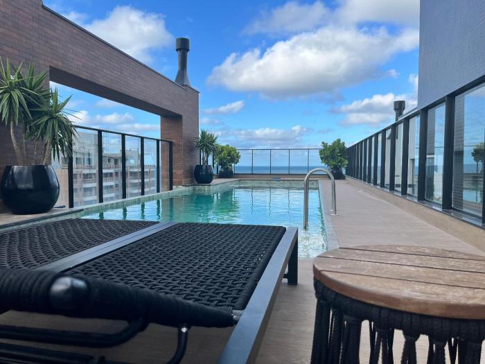 B256 - Apto para 04 pessoas com piscina vista mar