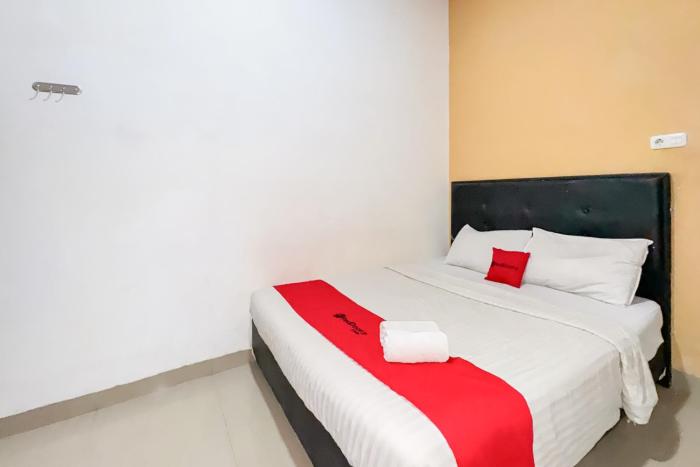RedDoorz at Jalan Basuki Rahmat Palembang