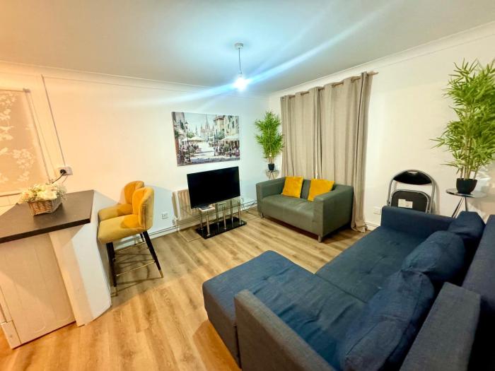 Private 2 beds flat Canada Water