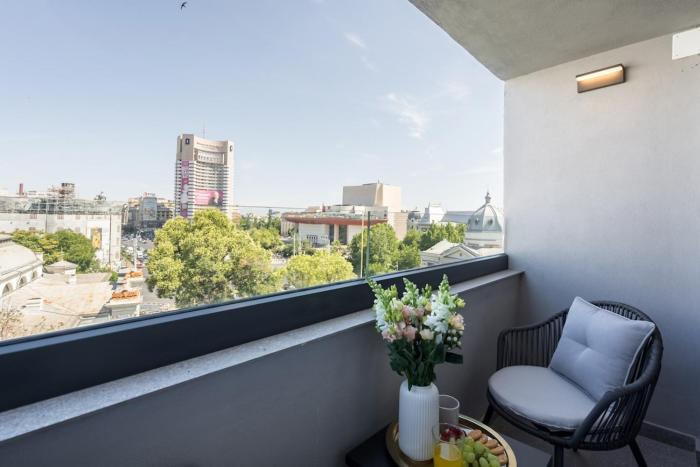 Luxurious 2BR Apartment - City Center