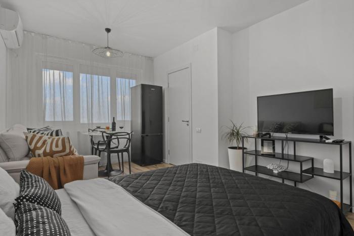 Urban View Studio - Free Parking - Metro Station - Self check-in - Shops