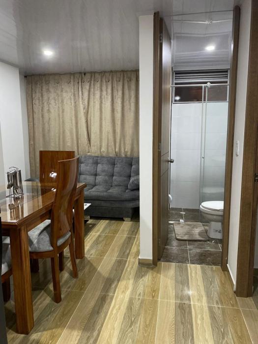 Apartamento central en zona comercial