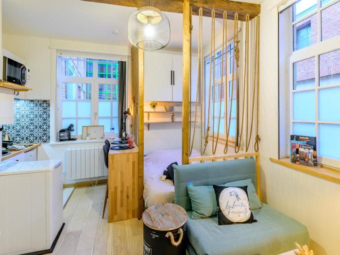 Nid Urbain - Proche Tribunal - Centre - wifi - TV