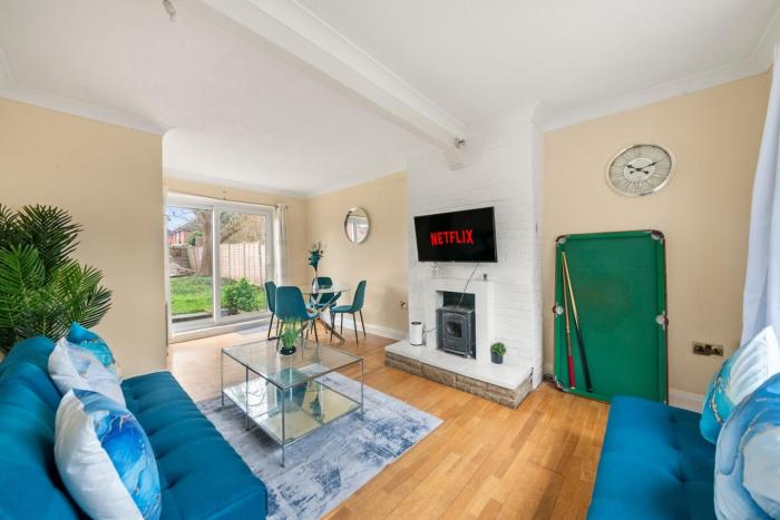 Contractor long stay with parking