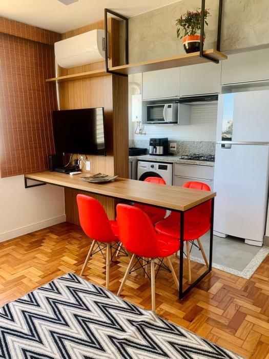 Leblon – Recém-reformado com vista Mar.