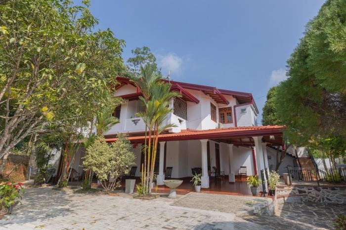 Frogan villa