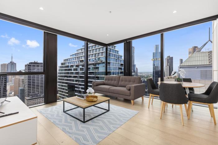 Lux Shortstay Two Bedroom at Collins House