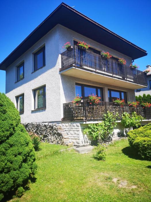 Beautiful family home with garden