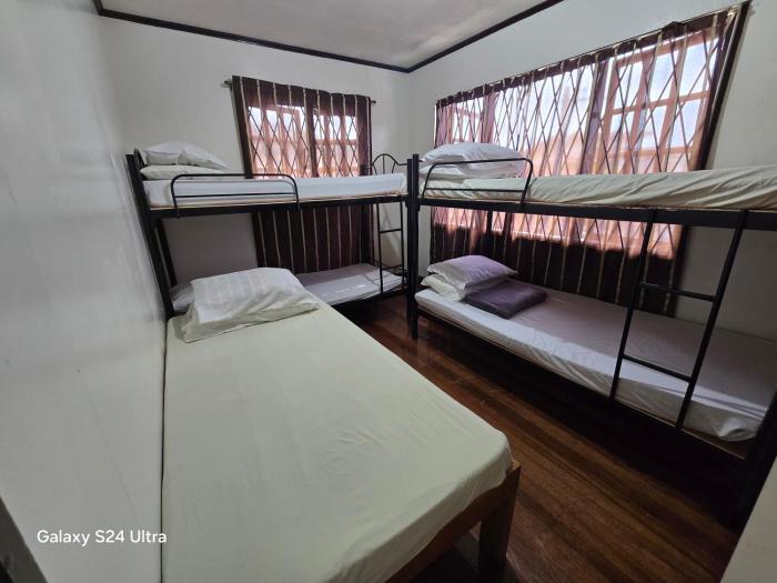 Hillside Vacationers homestay