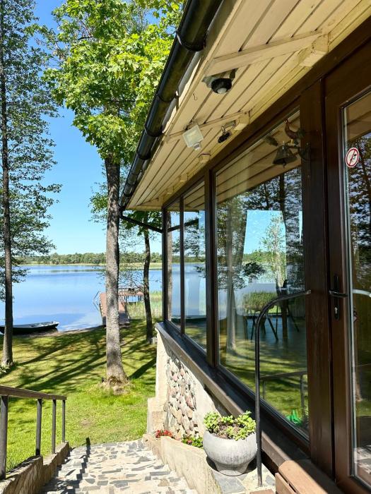 Svedaso Lake House with Sauna