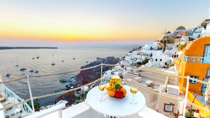 Santorini Paradise Cave Houses