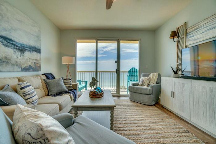 408E Calypso Elegant beach front Beach Svc Included