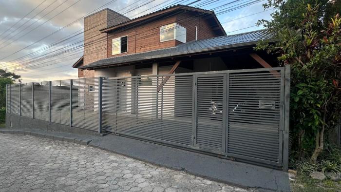 Casa super aconchegante - Santinho