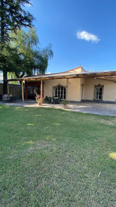 Dina Casa de huespedes