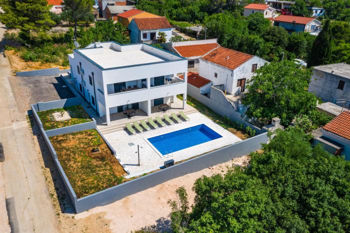 Apartment ILUX-2
