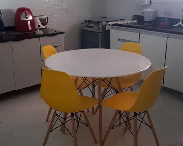 Reveillon Minimo de 4 diárias - Casa na Praia localizada no centro da cidade com piscina e churrasqueira