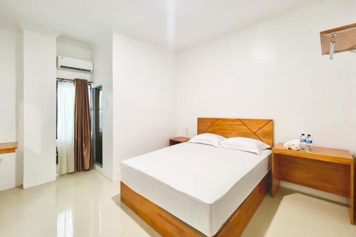 Urbanview Hotel Pelita Inn Medan