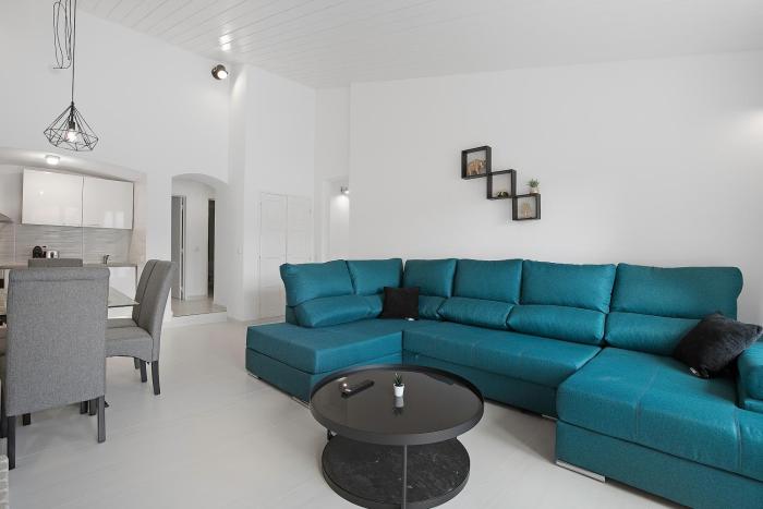 Poolside Villa Sereno