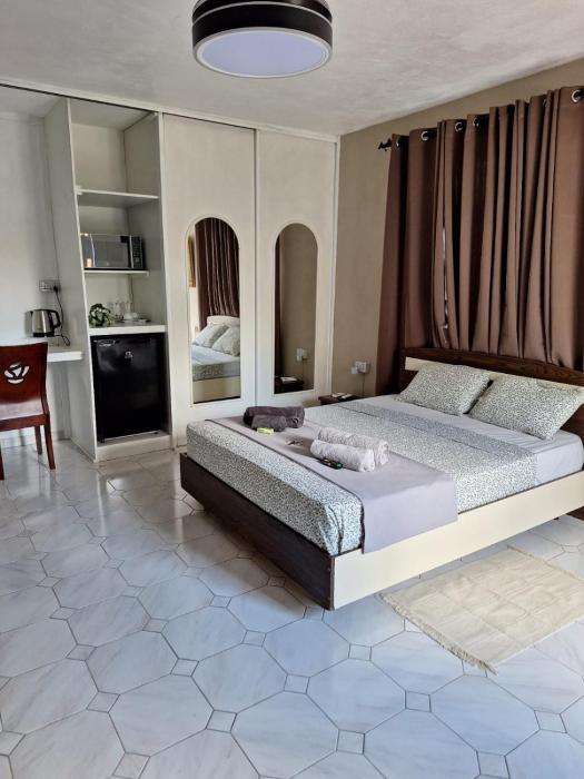 R Garden Studio 1 - Ensuite avec accès privé et indépendant