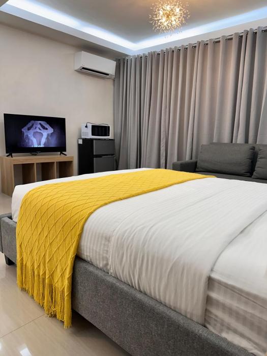 Guestroom 2 -3rd flr Barretto, Olongapo near beach