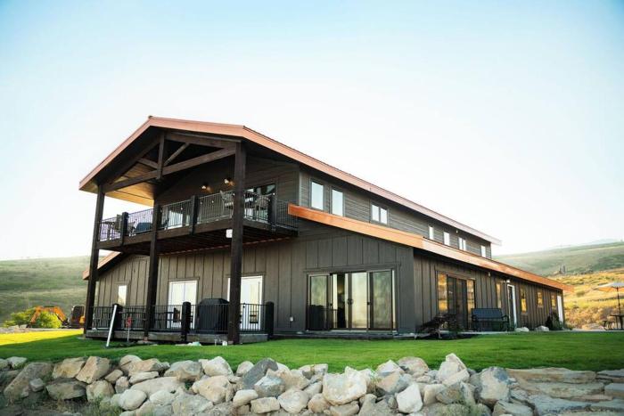 Sleeps 40, Pool House