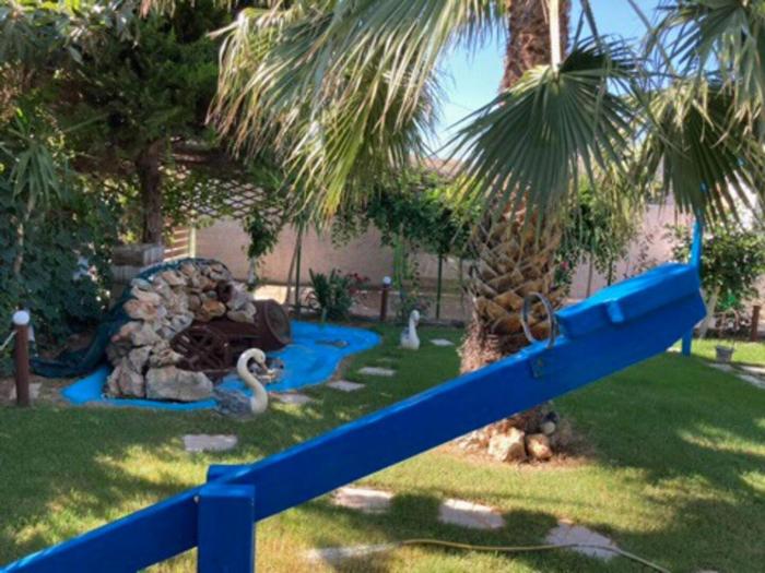 Giannis Private Villa, with garden