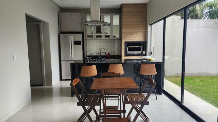 CASA Dinetec Canarana MT 10 pessoas